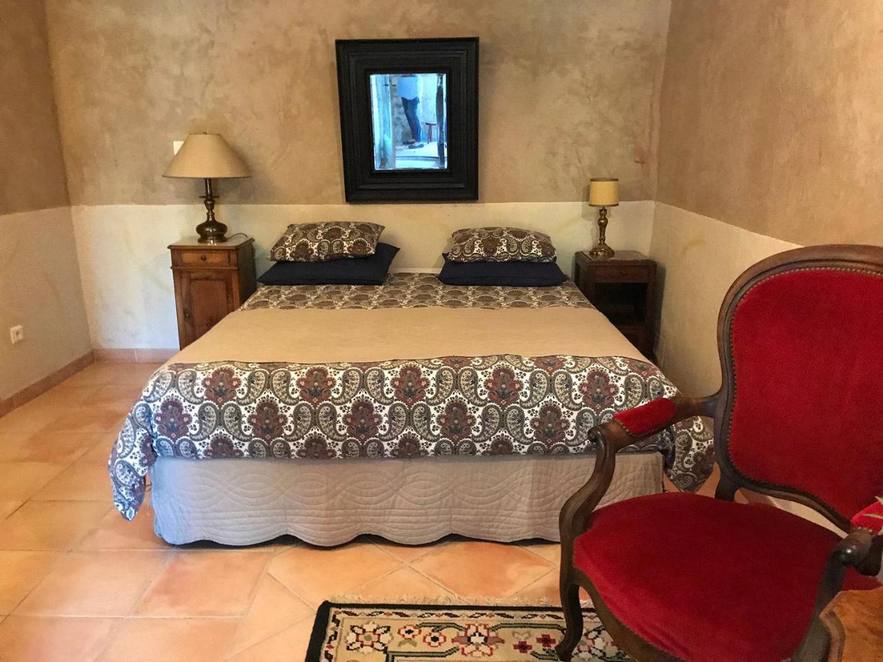 Bed and Breakfast La Bergerie Pradel Le Beaucet Habitación foto